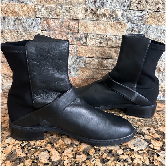 NWOB | Stuart Weitzman Black Leather Ryder Lift Gold Buckle Bootie - Picture 3 of 9
